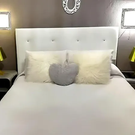 Apartanento Tipo Duplex 10min De La Playa דירה